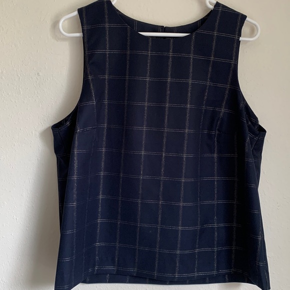 Banana Republic Tops - BR Tank size Large